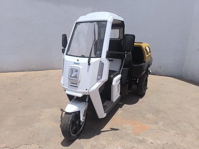 WIT CAÇAMBA ELETRICA ANO 2024/2024