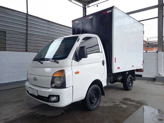 HR HDB 2.5 ANO 2015/2016