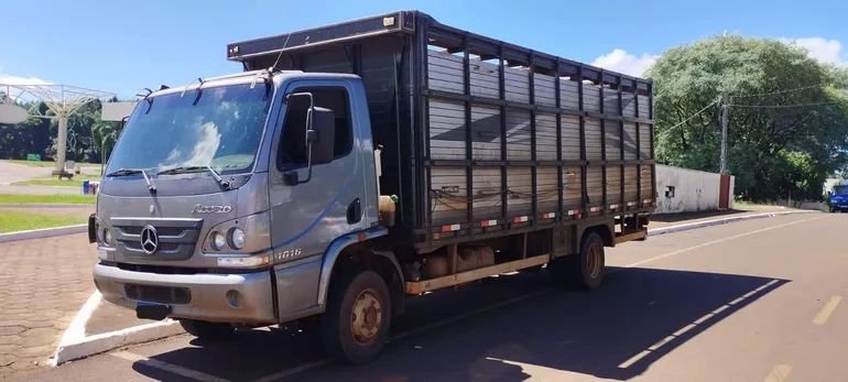 BENZ - ACCELO 1016 CE- ANO 2021/2022