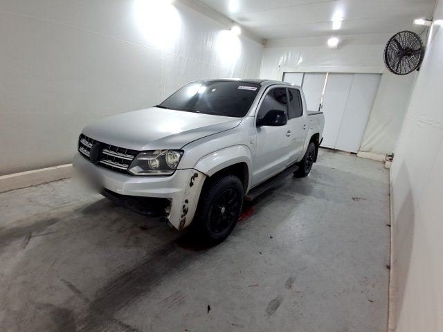 AMAROK 2.0 TRENDLINE 4X4 CD 16V TURBO   ANO 2017/2017
